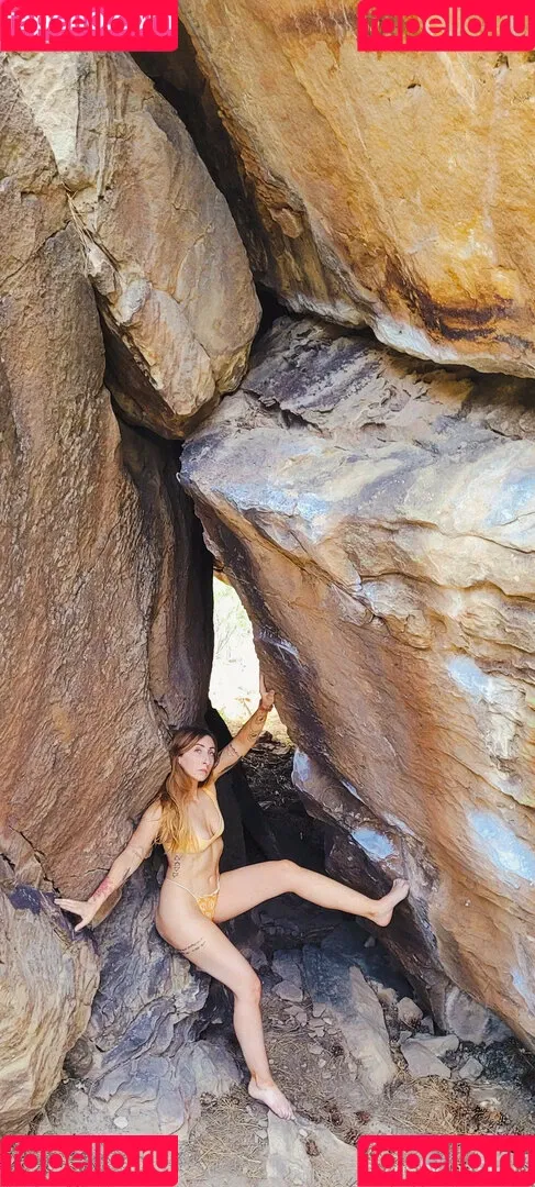 zoebytheriverfree Onlyfans Photo Gallery 
