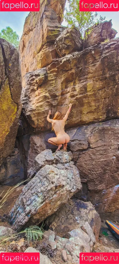 zoebytheriverfree Onlyfans Photo Gallery 