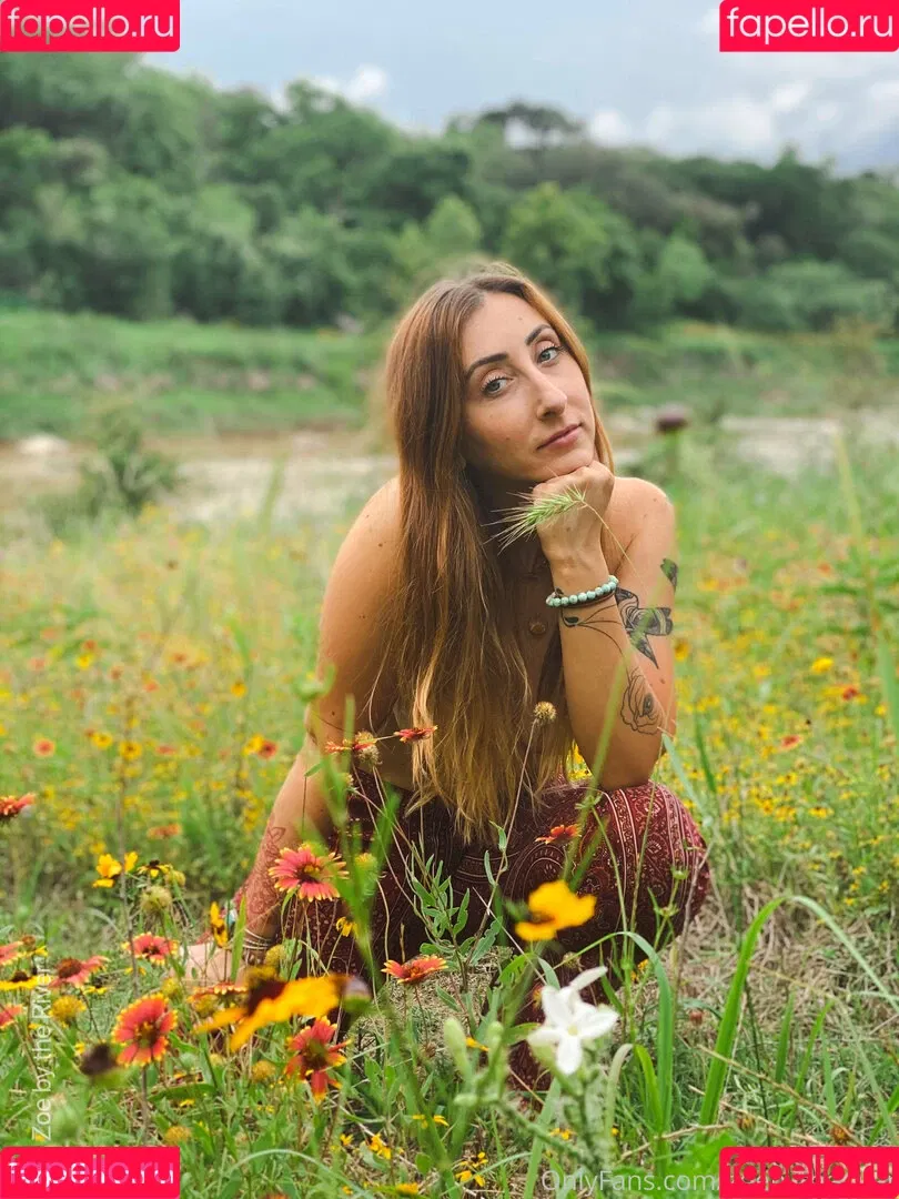 zoebytheriverfree Onlyfans Photo Gallery 