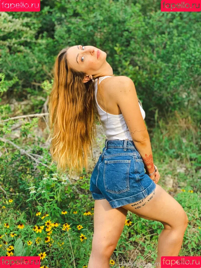 zoebytheriverfree Onlyfans Photo Gallery 