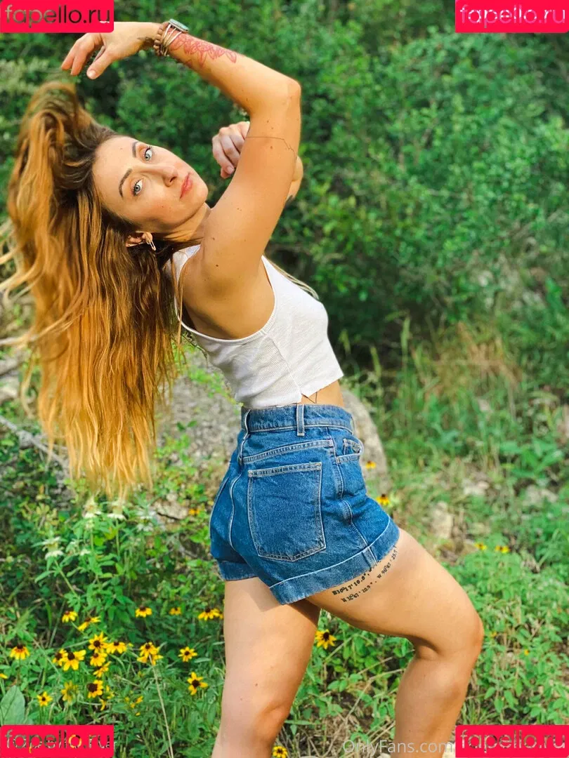 zoebytheriverfree Onlyfans Photo Gallery 