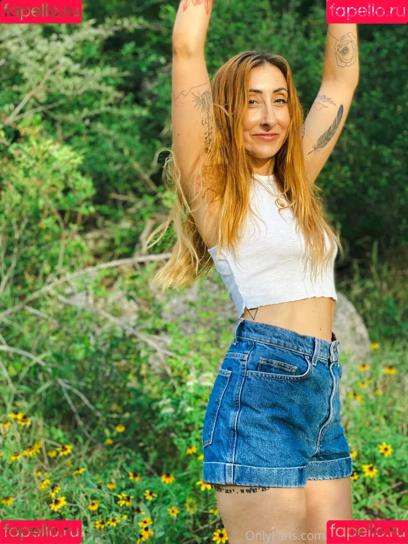 zoebytheriverfree Onlyfans Photo Gallery 