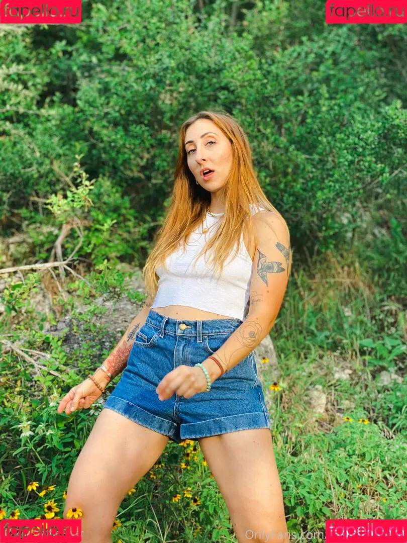 zoebytheriverfree Onlyfans Photo Gallery 