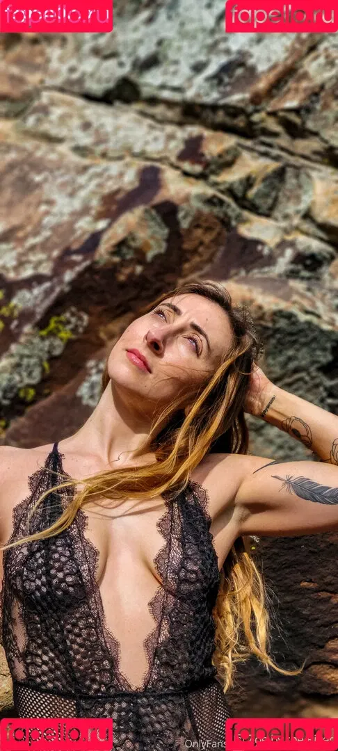 zoebytheriverfree Onlyfans Photo Gallery 