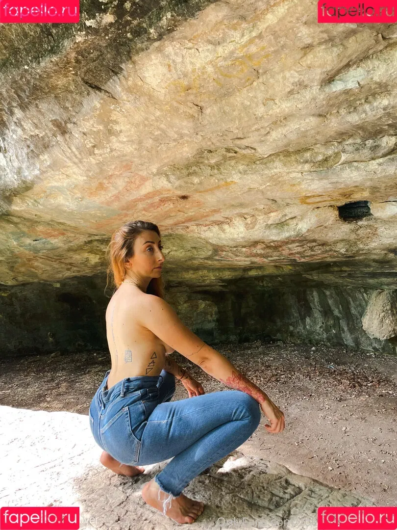 zoebytheriverfree Onlyfans Photo Gallery 