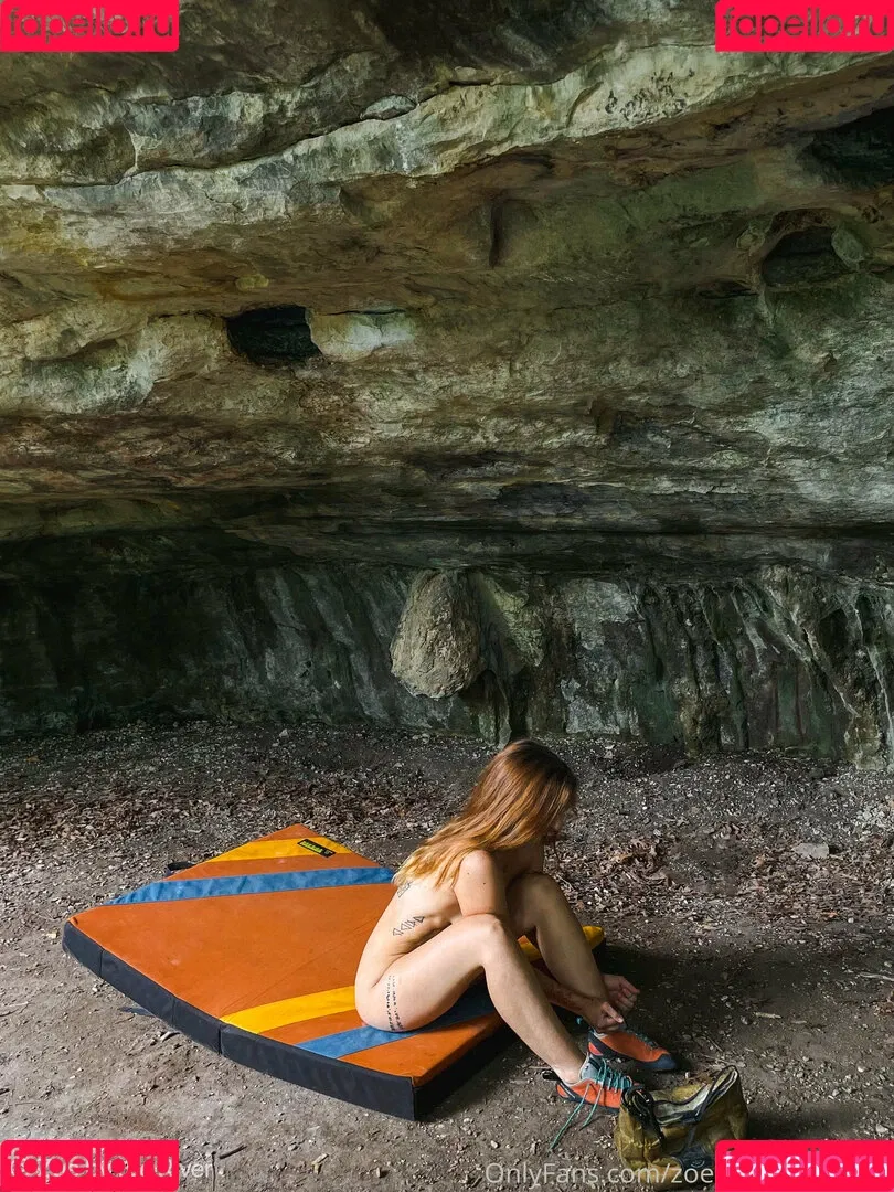 zoebytheriverfree Onlyfans Photo Gallery 