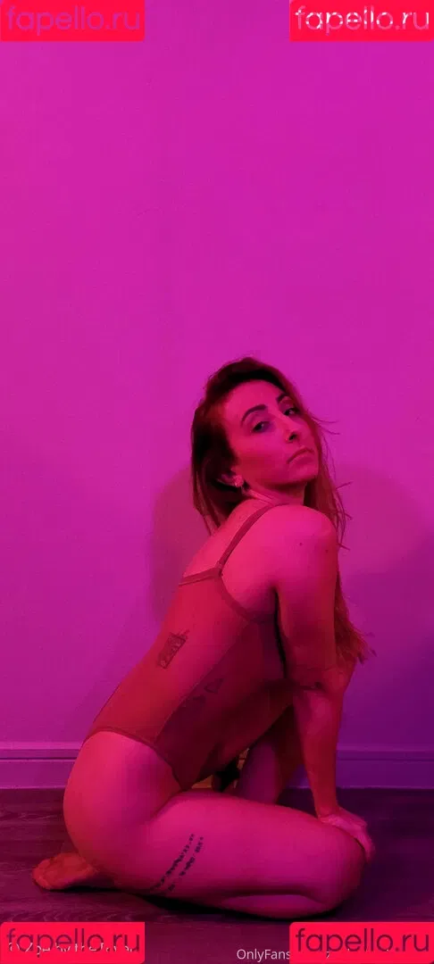 zoebytheriverfree Onlyfans Photo Gallery 
