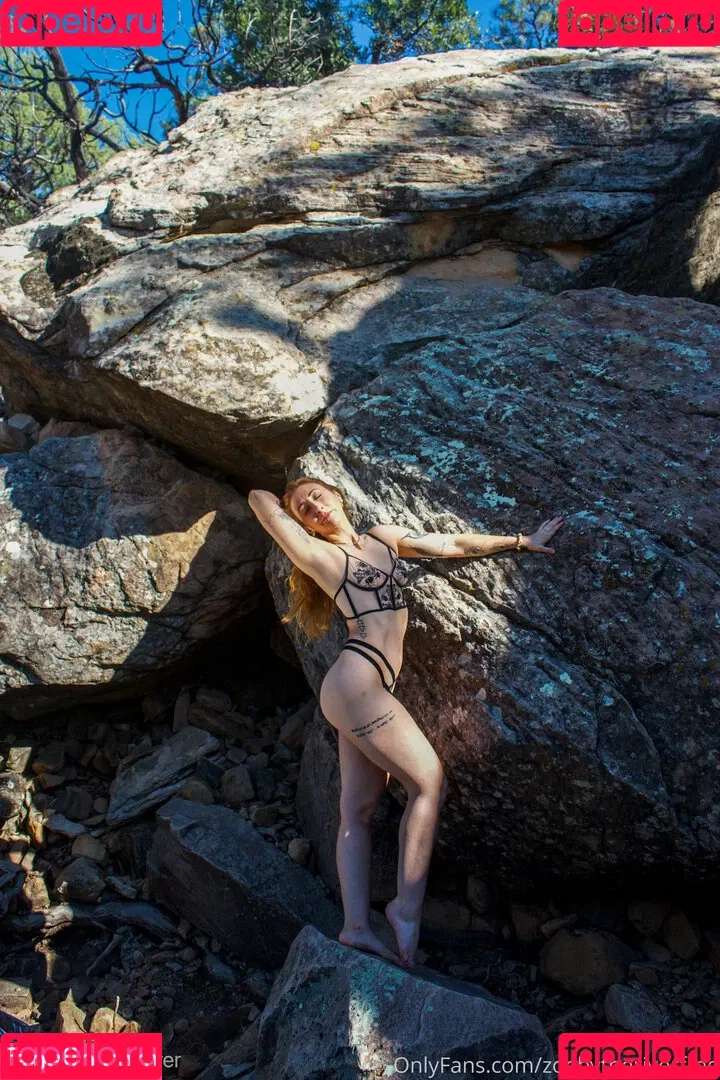 zoebytheriverfree Onlyfans Photo Gallery 