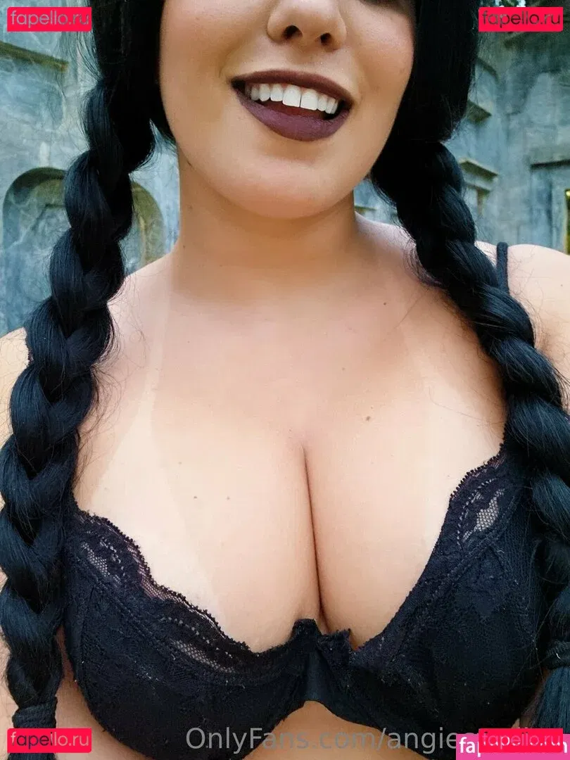 Angie Starling Onlyfans Photo Gallery 