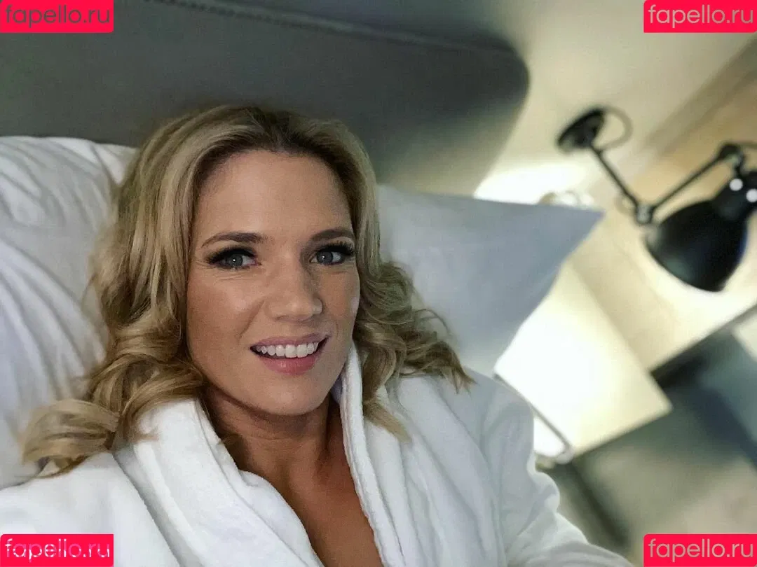 Charlotte Hawkins Onlyfans Photo Gallery 