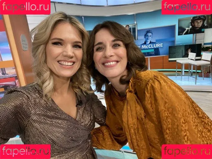 Charlotte Hawkins Onlyfans Photo Gallery 