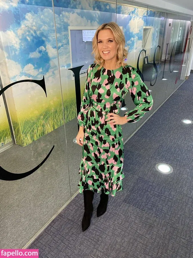 Charlotte Hawkins Onlyfans Photo Gallery 