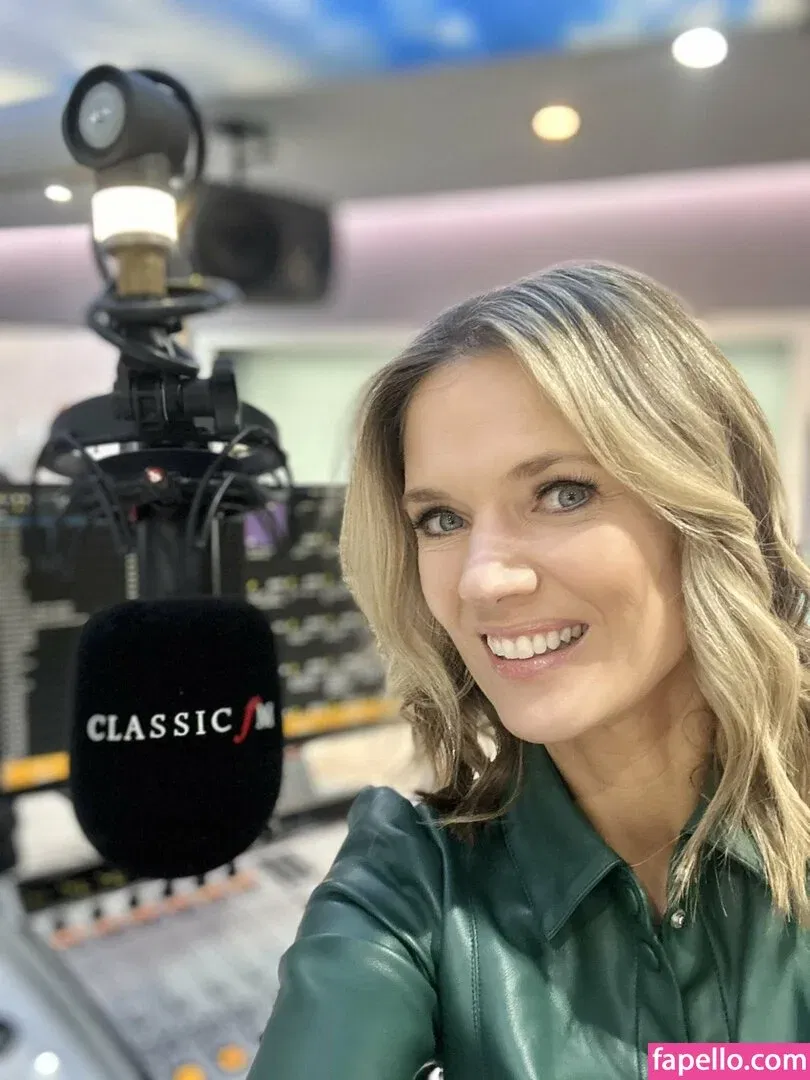 Charlotte Hawkins Onlyfans Photo Gallery 