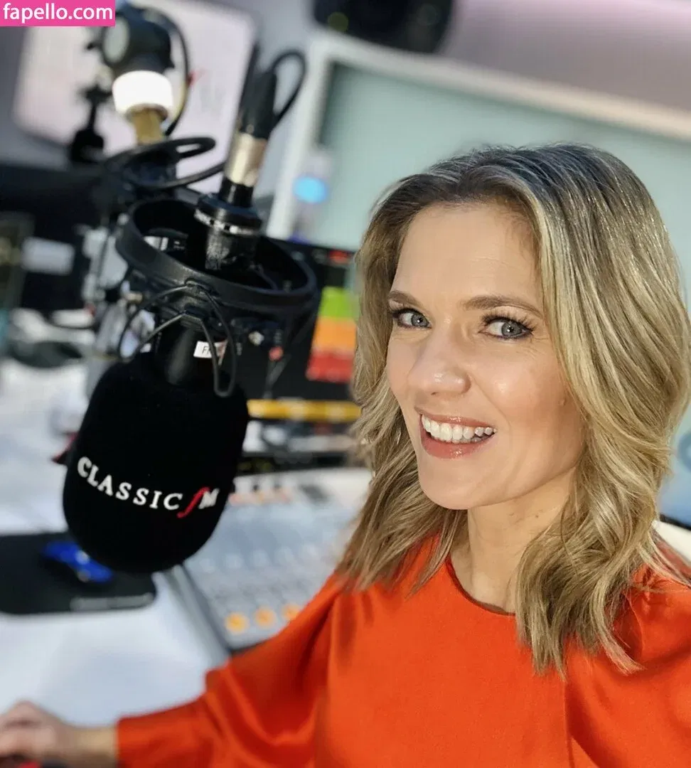 Charlotte Hawkins Onlyfans Photo Gallery 