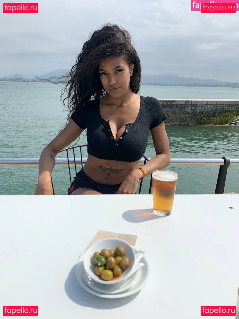 Tina Fire Onlyfans Photo Gallery 