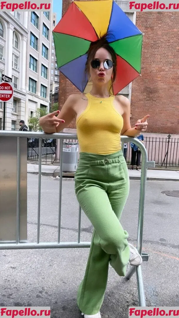 Camila Sodi Onlyfans Photo Gallery 