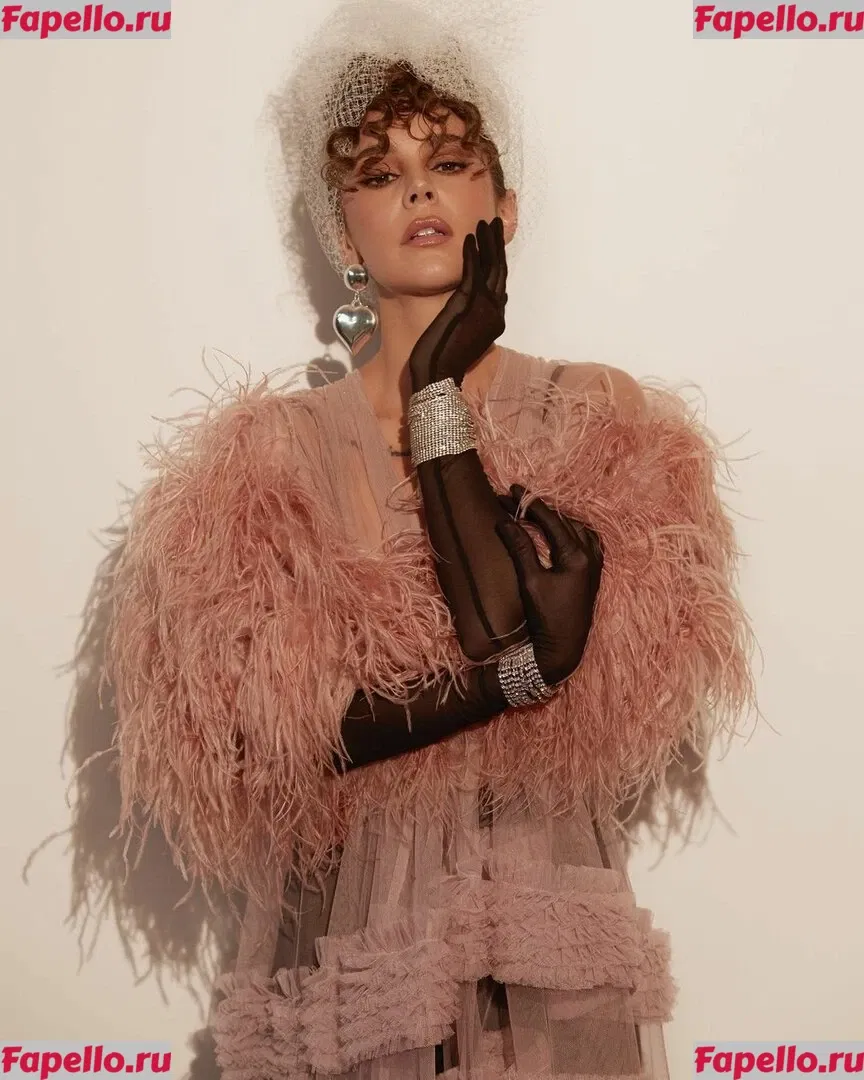 Camila Sodi Onlyfans Photo Gallery 