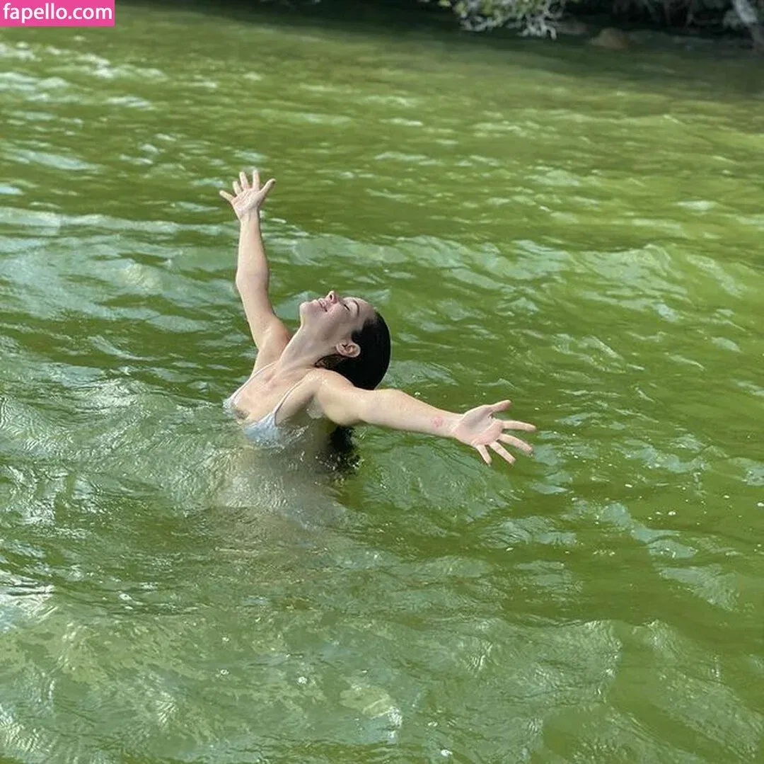 Camila Sodi Onlyfans Photo Gallery 