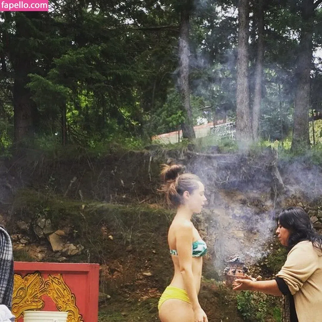 Camila Sodi Onlyfans Photo Gallery 