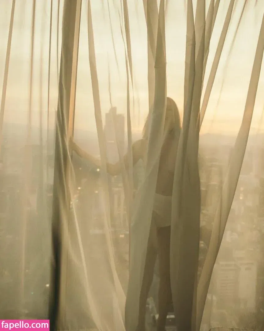 Camila Sodi Onlyfans Photo Gallery 