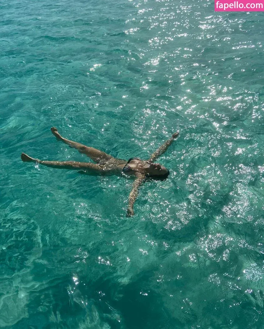 Camila Sodi Onlyfans Photo Gallery 