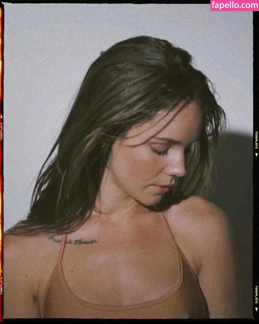 Camila Sodi Onlyfans Photo Gallery 