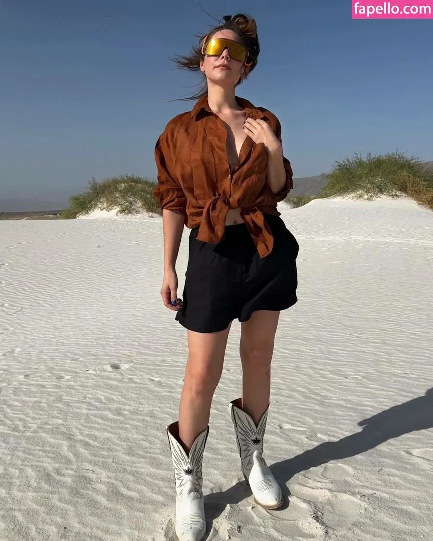 Camila Sodi Onlyfans Photo Gallery 