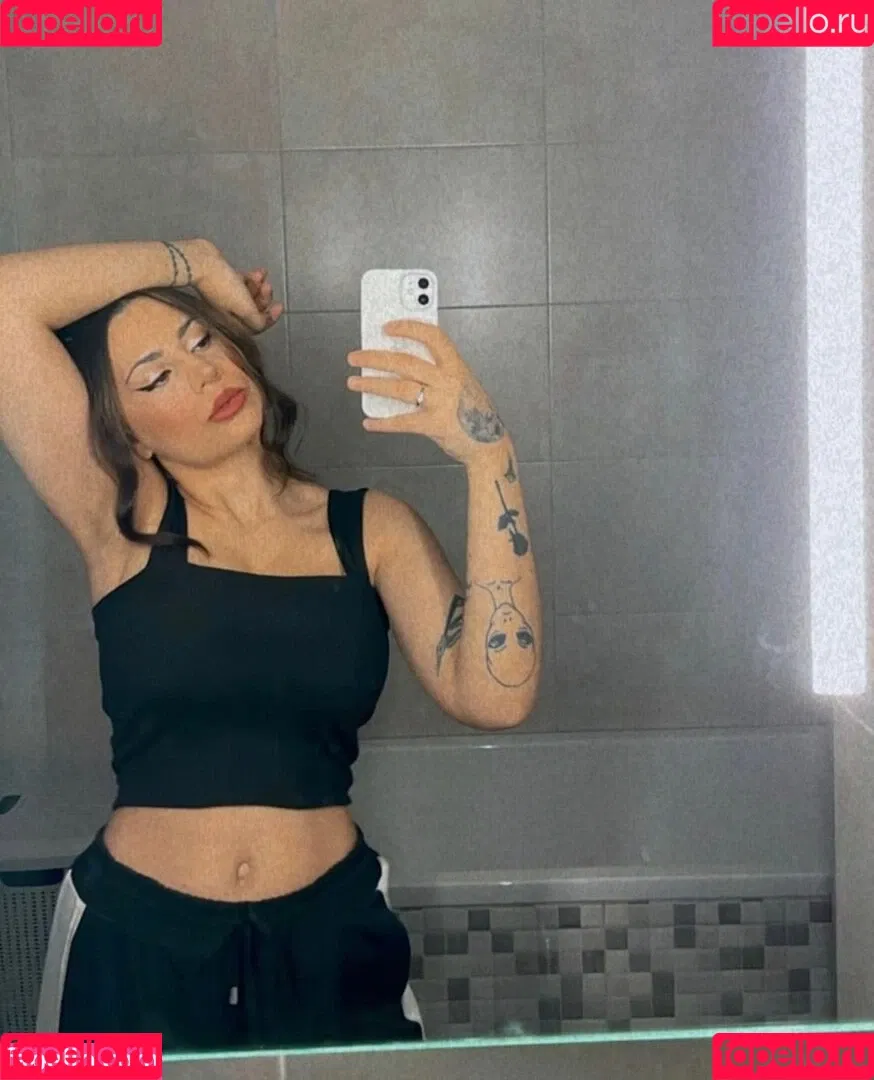 Vereunka Onlyfans Photo Gallery 