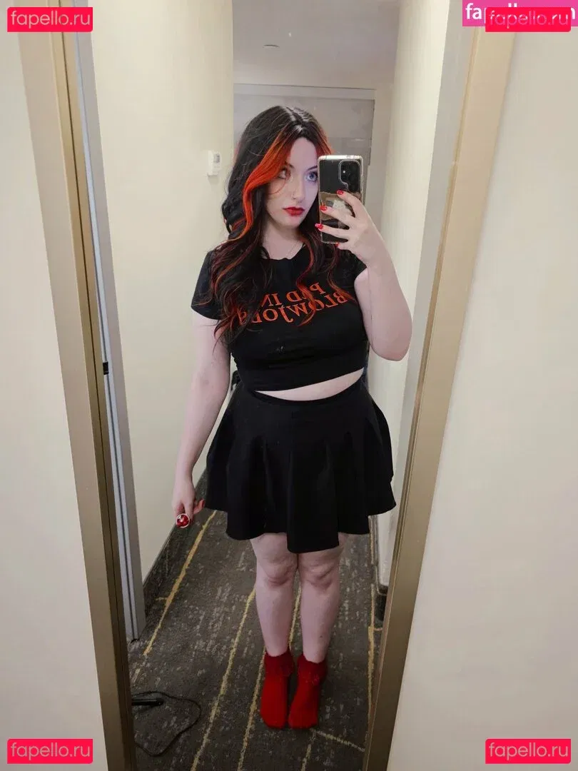 nsfwgoth Onlyfans Photo Gallery 