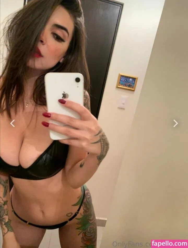 Naima Vega Onlyfans Photo Gallery 