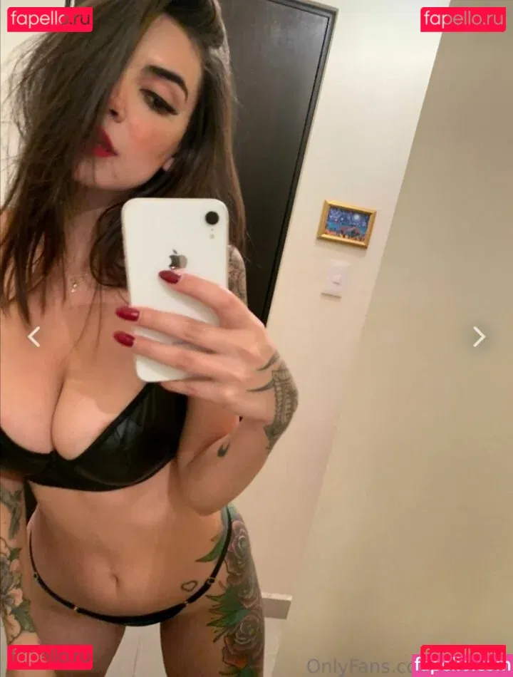 Naima Vega Onlyfans Photo Gallery 