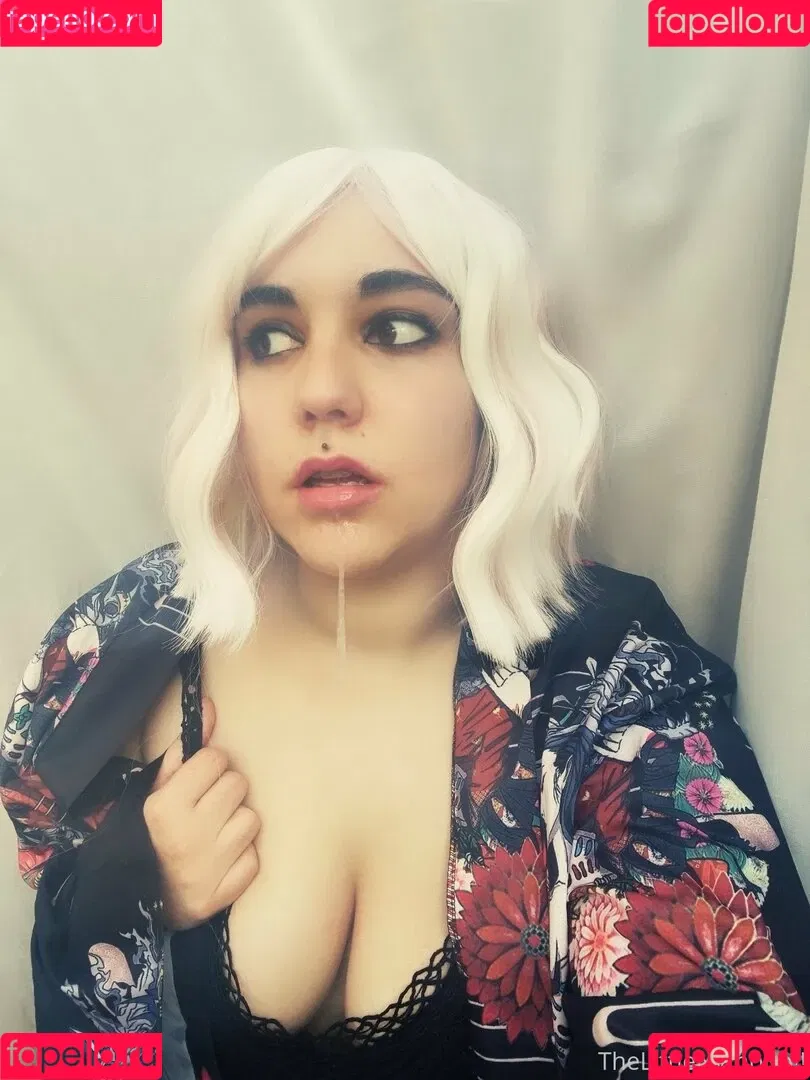 petiteeprincess Onlyfans Photo Gallery 