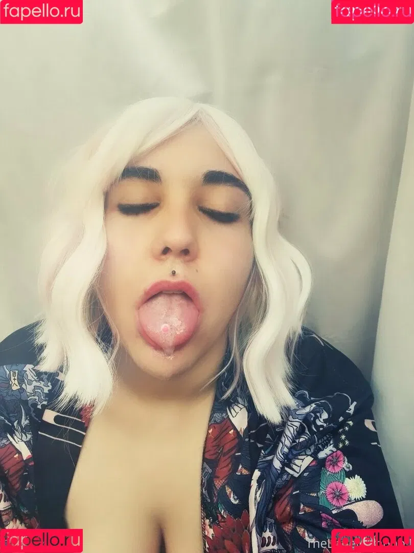 petiteeprincess Onlyfans Photo Gallery 