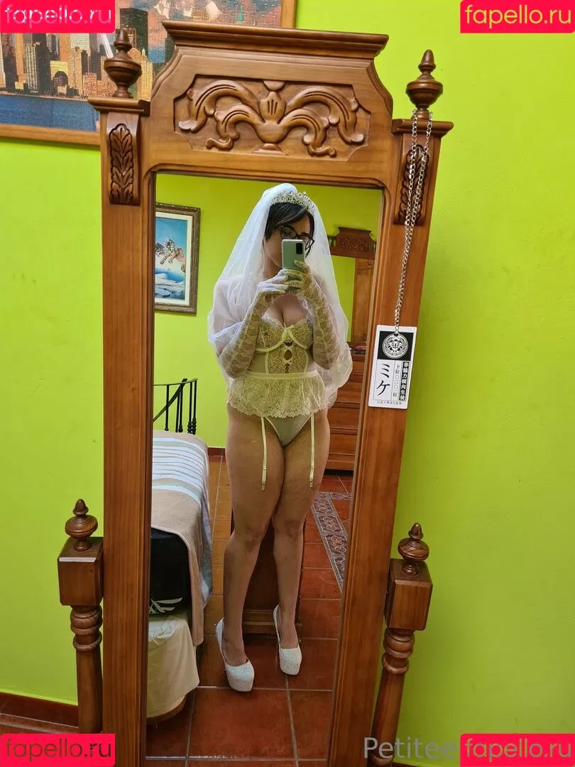 petiteeprincess Onlyfans Photo Gallery 