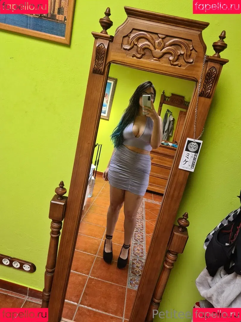 petiteeprincess Onlyfans Photo Gallery 