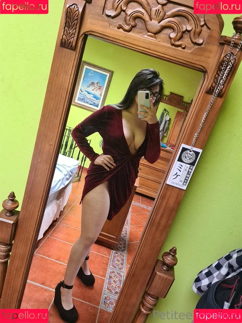 petiteeprincess Onlyfans Photo Gallery 