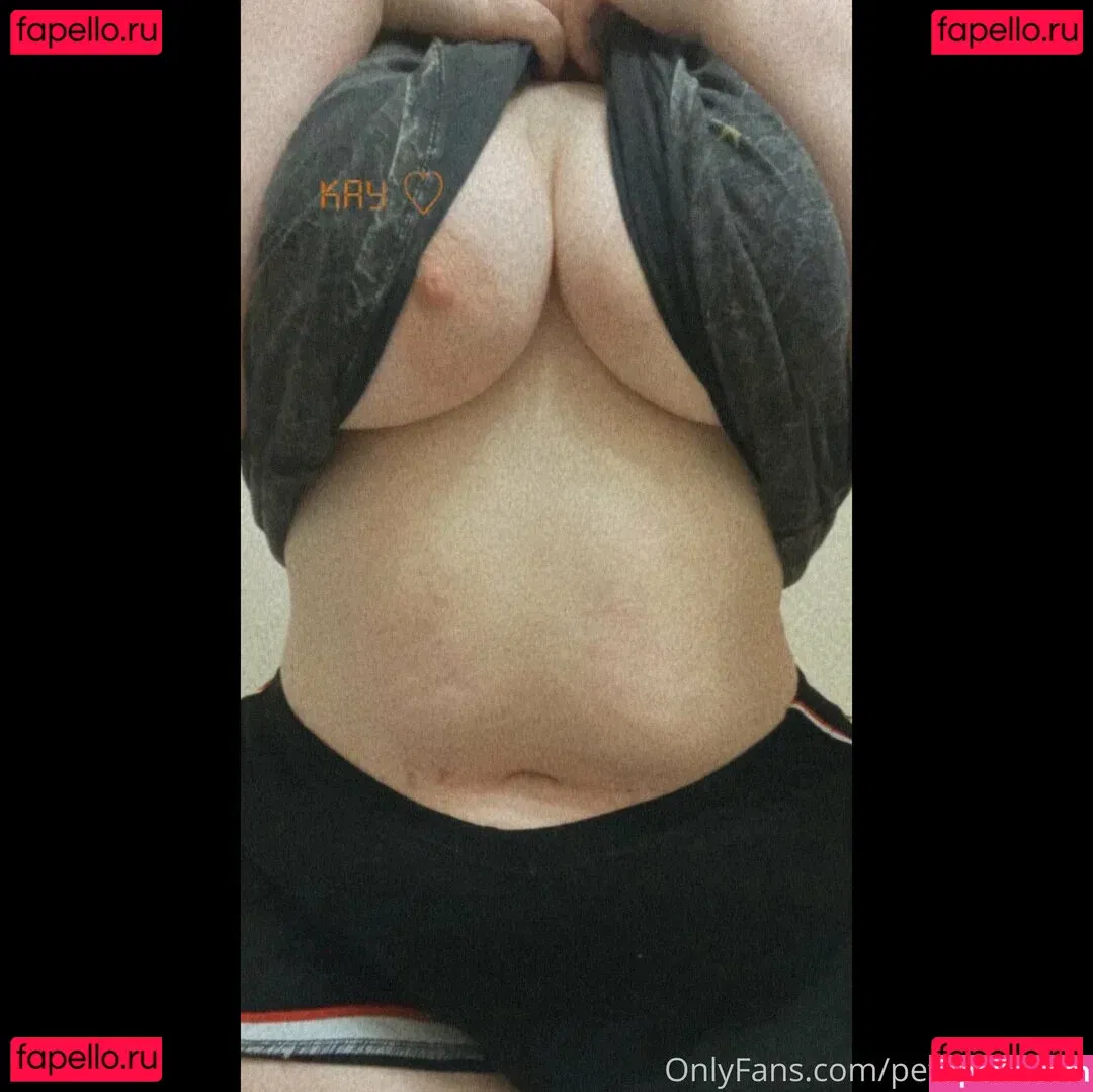 petiteeprincess Onlyfans Photo Gallery 