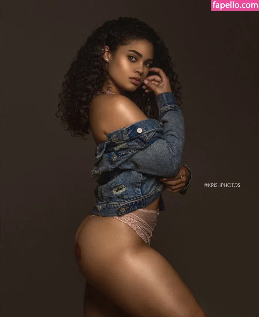 Ravyn Rochelle Onlyfans Photo Gallery 