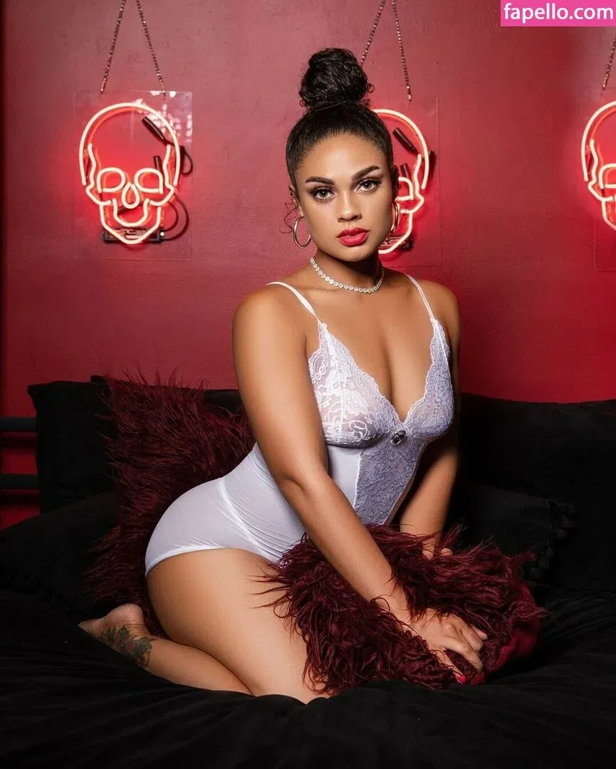 Ravyn Rochelle Onlyfans Photo Gallery 