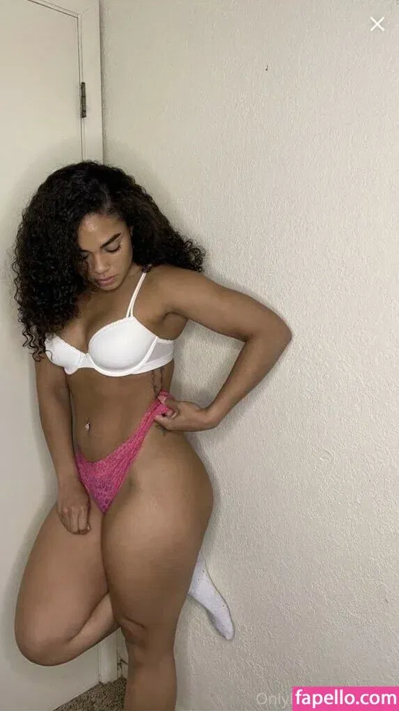 Ravyn Rochelle Onlyfans Photo Gallery 