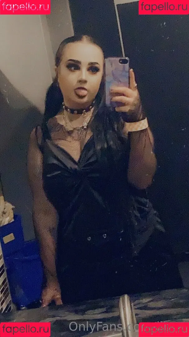 iibun Onlyfans Photo Gallery 