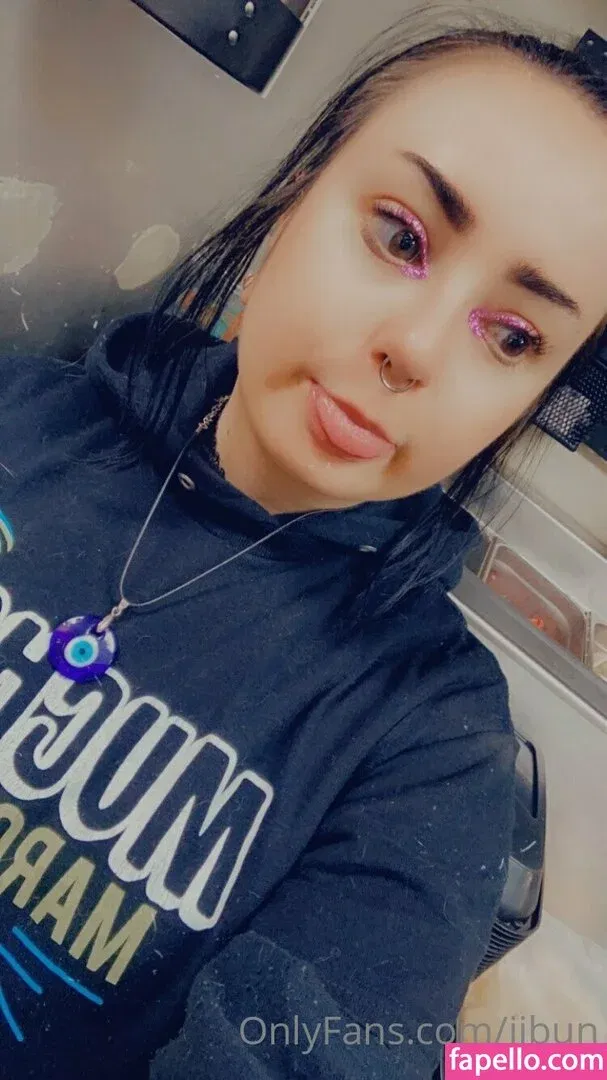 iibun Onlyfans Photo Gallery 