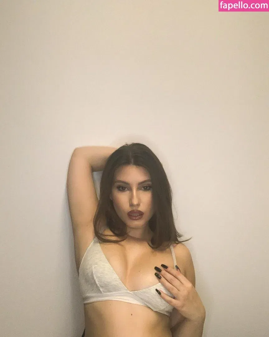 BadLexa Onlyfans Photo Gallery 