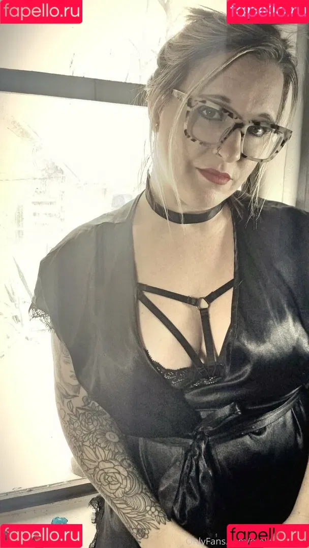 molleewaters Onlyfans Photo Gallery 
