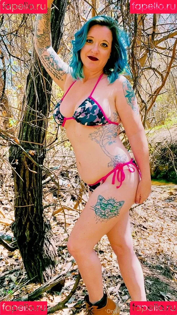 molleewaters Onlyfans Photo Gallery 