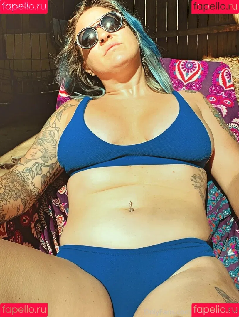 molleewaters Onlyfans Photo Gallery 