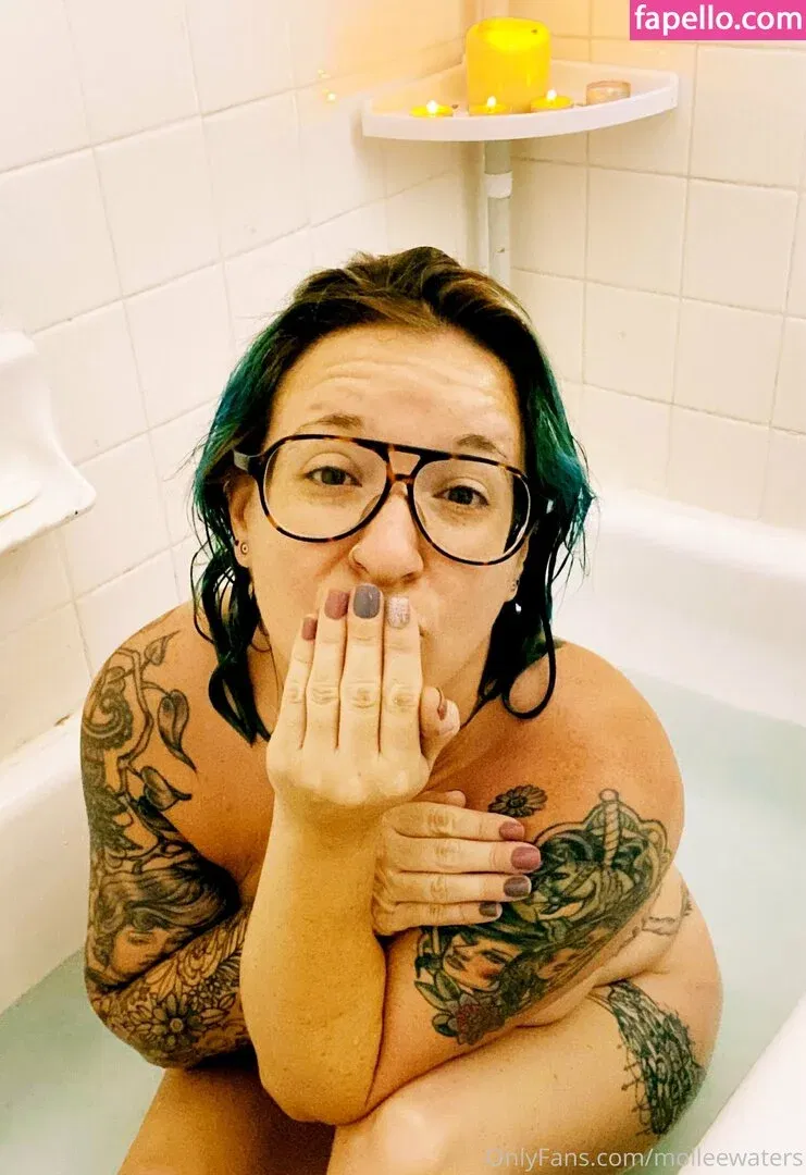 molleewaters Onlyfans Photo Gallery 