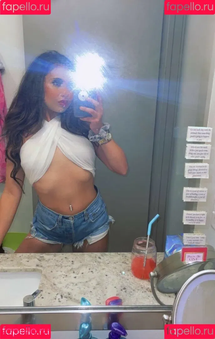 Shari G Onlyfans Photo Gallery 