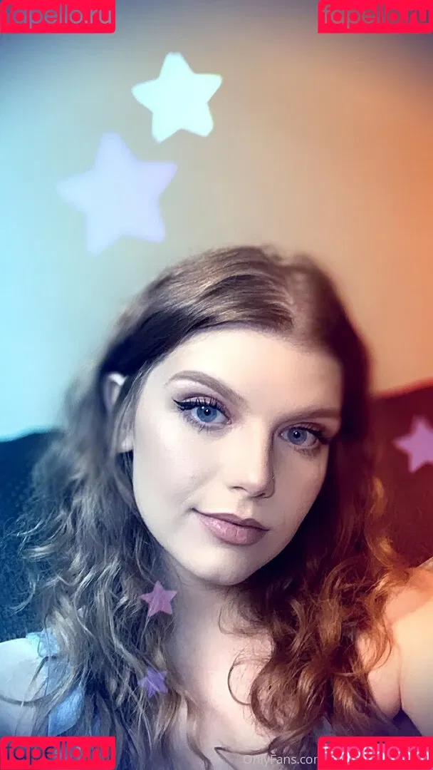 sexyredinbedfree Onlyfans Photo Gallery 