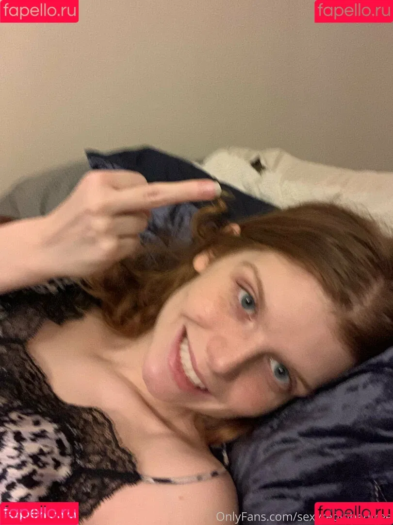 sexyredinbedfree Onlyfans Photo Gallery 